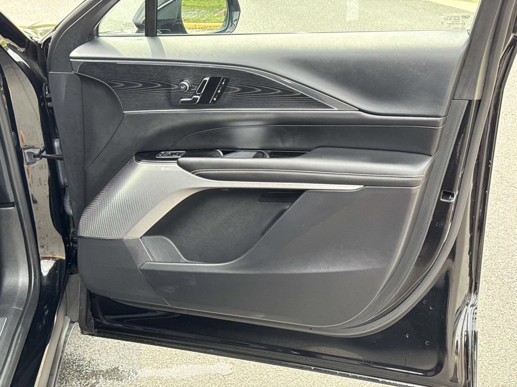 Certified 2024 Cadillac Lyriq Luxury w/ LPO, Floor Liner Package AWD/4WD image 27