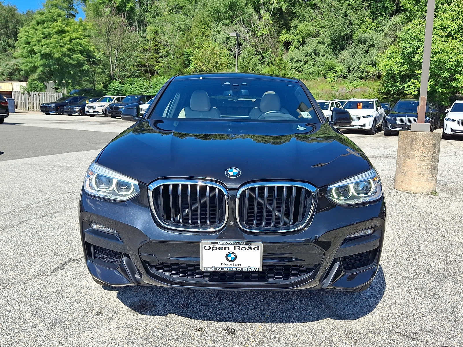 Used 2020 BMW X4 xDrive30i w/ M Sport Package 2 AWD/4WD image 2