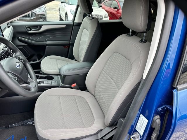 Used 2022 Ford Escape SE FWD image 12