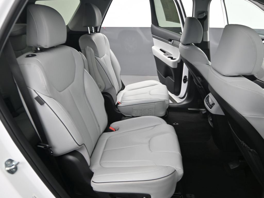 Used 2025 Hyundai Palisade SEL image 30
