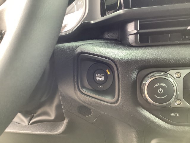 New 2026 Jeep Gladiator Sport AWD/4WD image 16