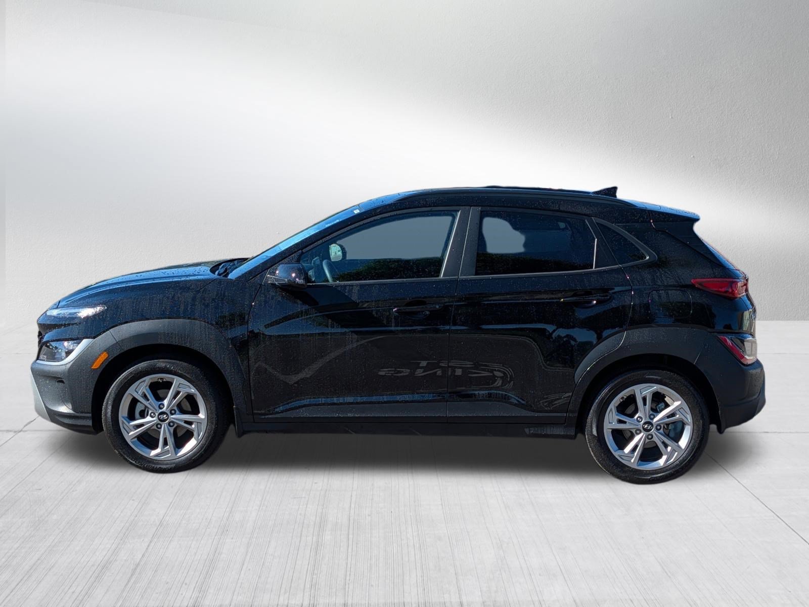 Certified 2023 Hyundai Kona SEL FWD image 4