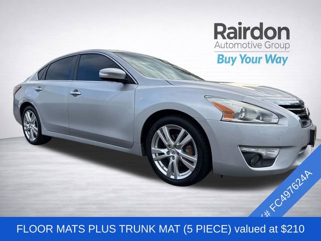 Used 2015 Nissan Altima 3.5 SL FWD image 2