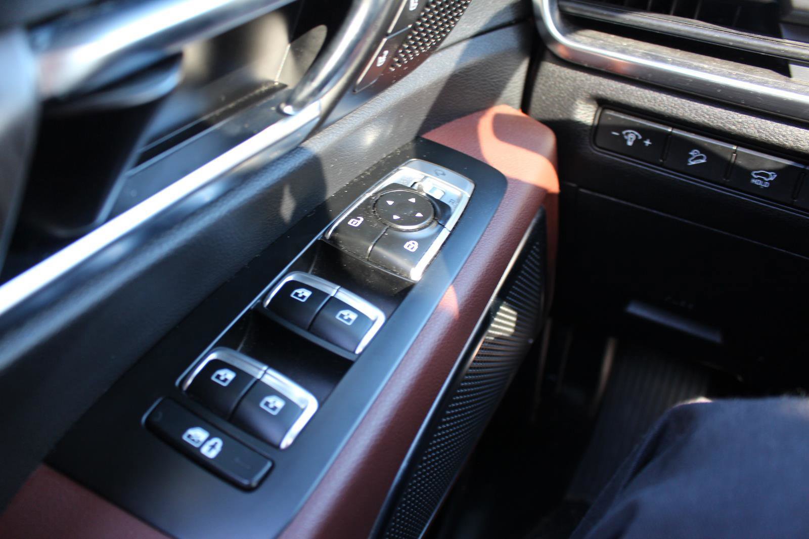 Certified 2023 Kia Telluride SX image 27