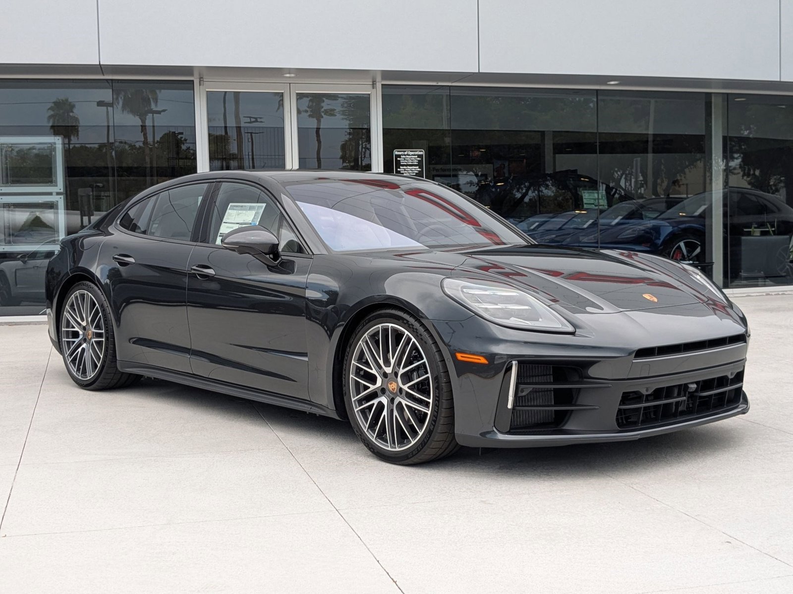 New 2025 Porsche Panamera image 7