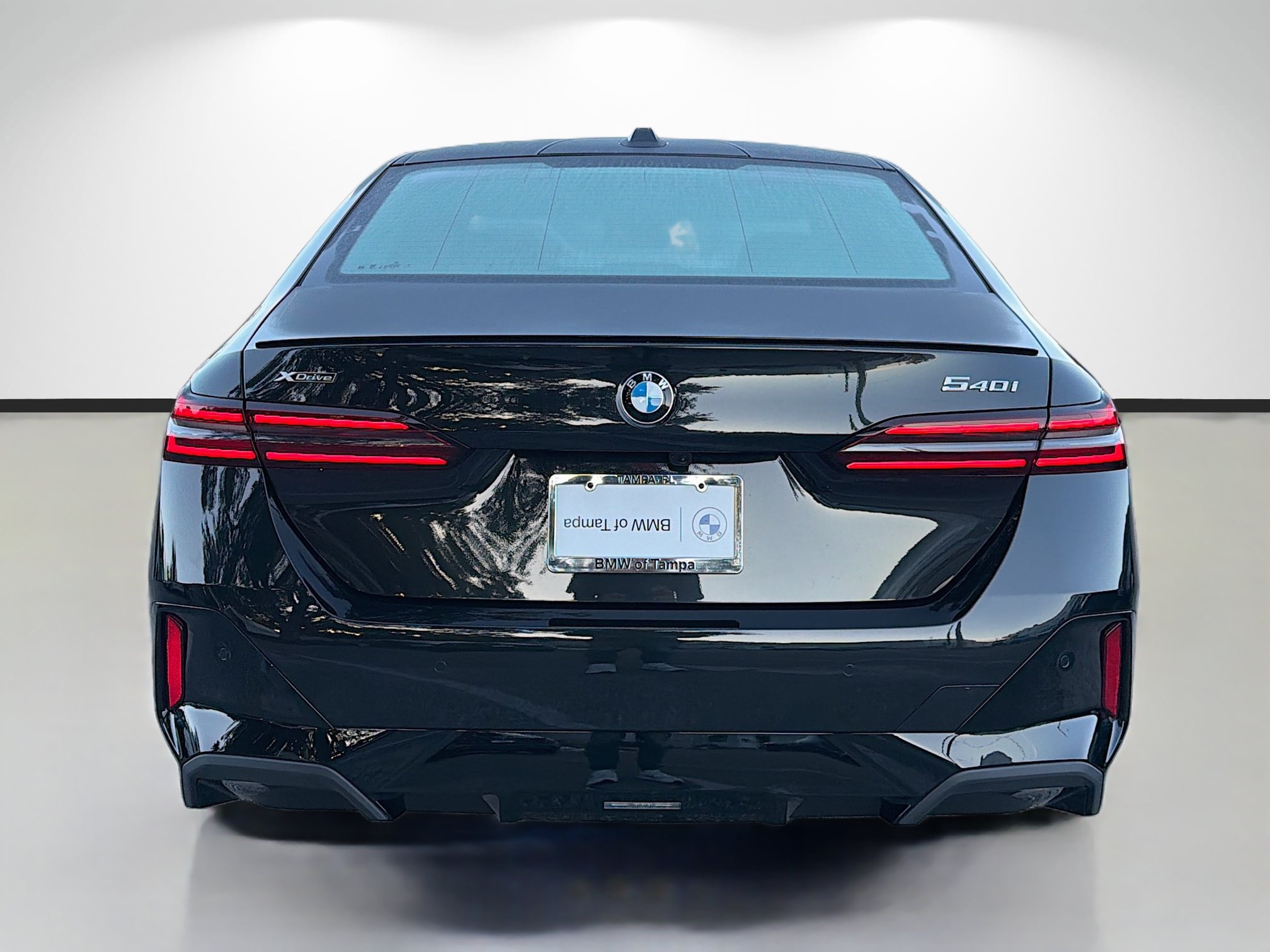 New 2027 BMW 540i xDrive w/ Executive Package AWD/4WD image 4
