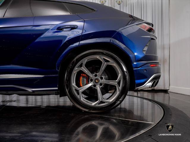 Used 2020 Lamborghini Urus AWD/4WD image 8
