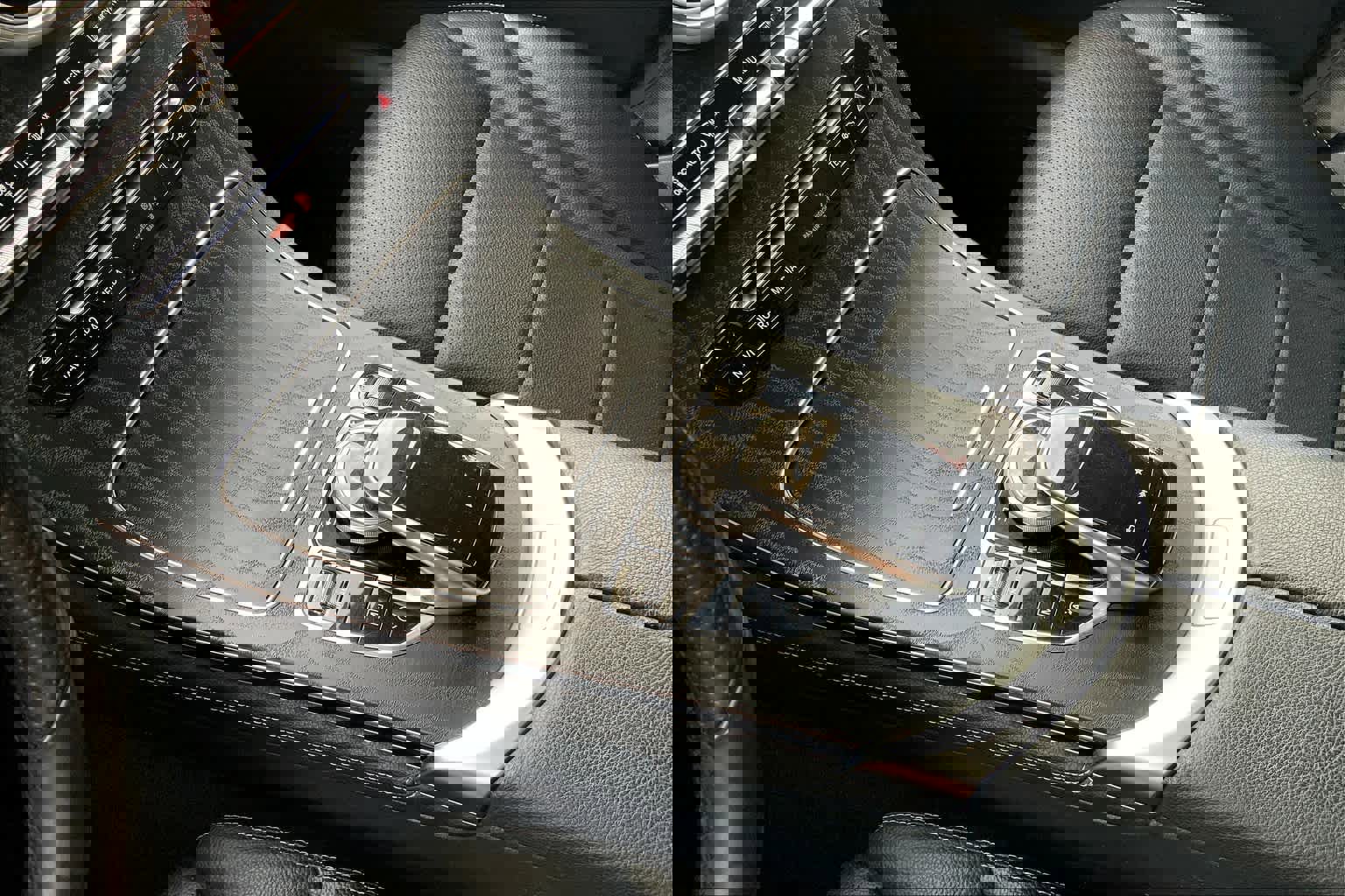 Used 2017 Mercedes-Benz GLC 300 4MATIC image 15