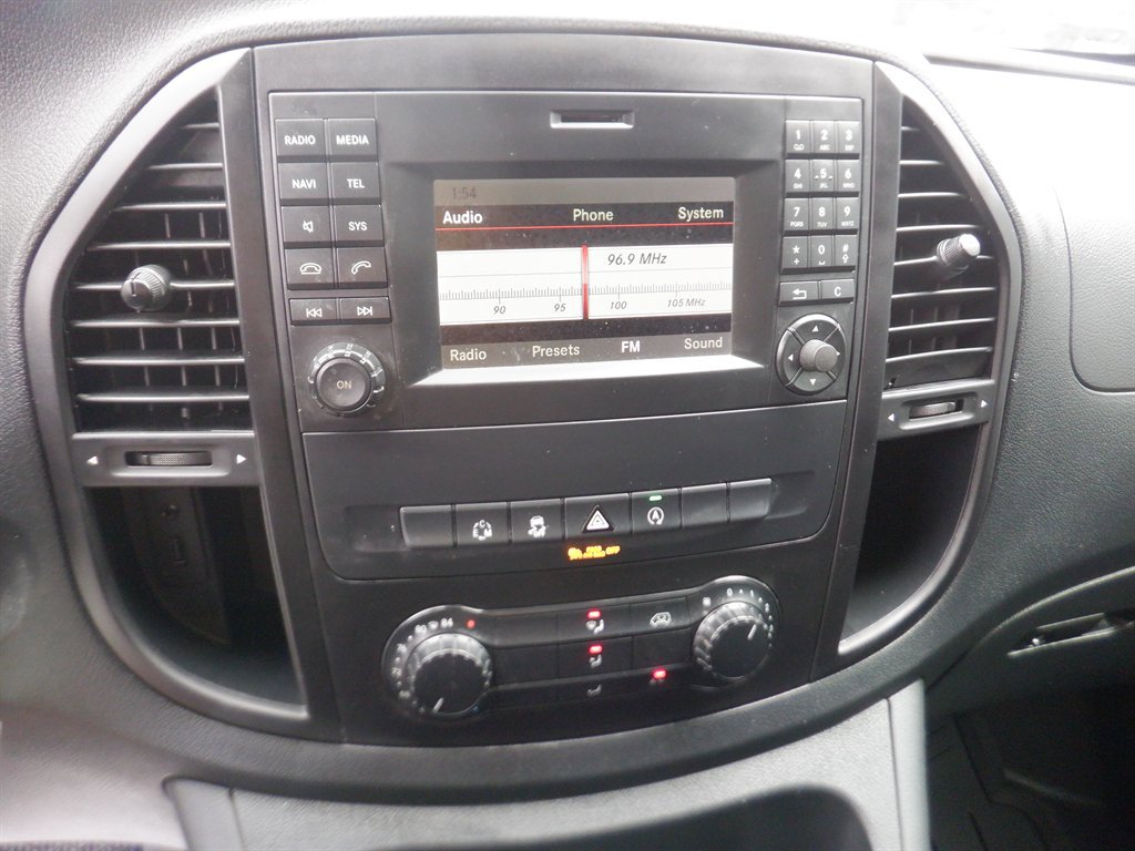 Used 2019 Mercedes-Benz Metris image 13