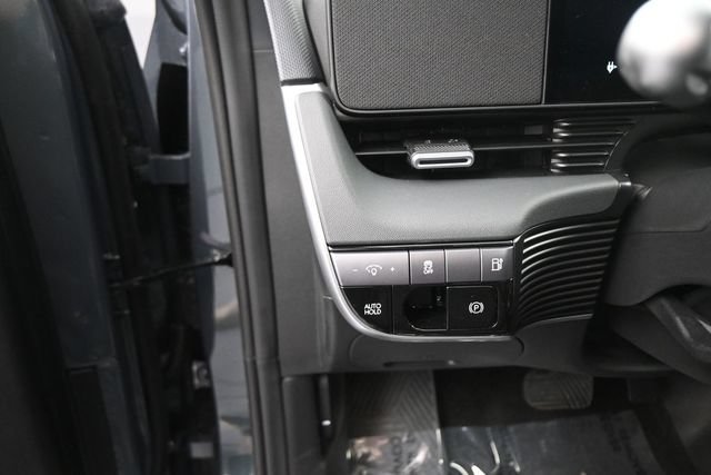 New 2026 Hyundai Ioniq 5 SE AWD/4WD image 16