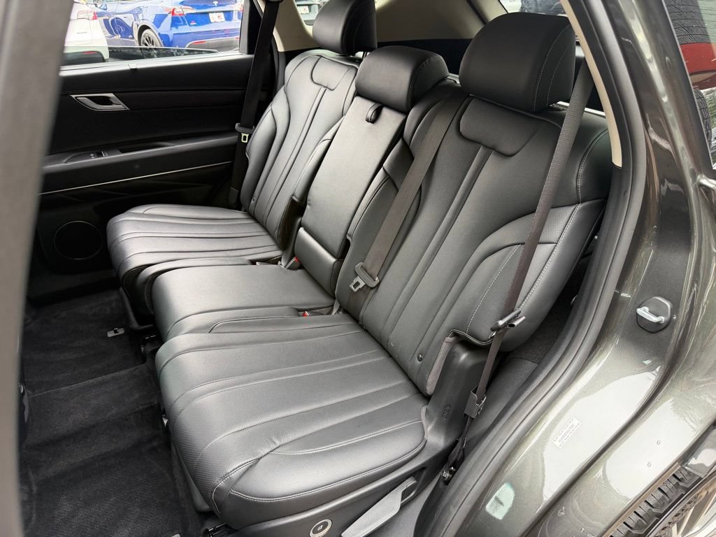 Used 2024 Genesis GV80 2.5T AWD/4WD image 32