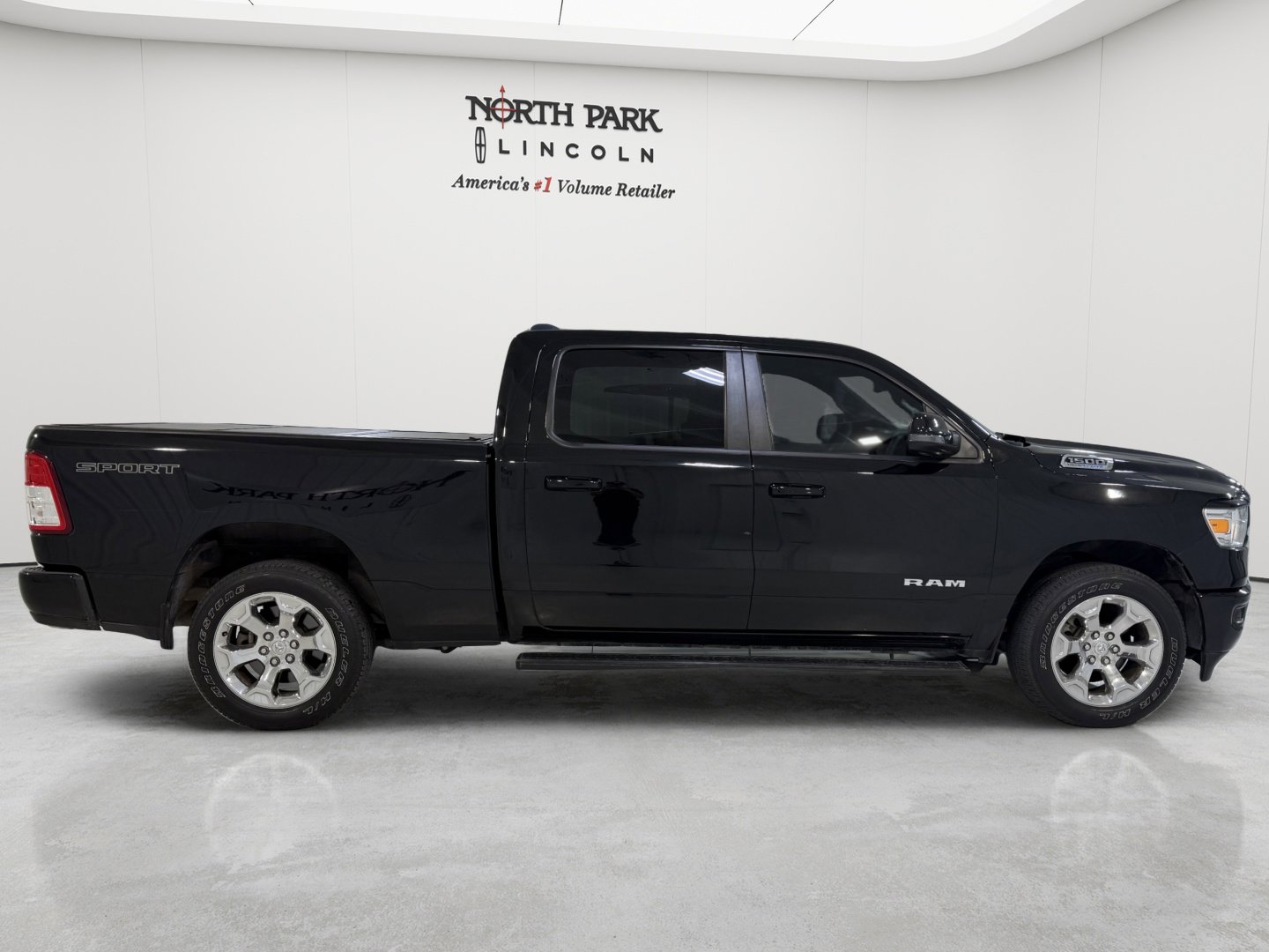 Used 2023 RAM 1500 Lone Star RWD image 5