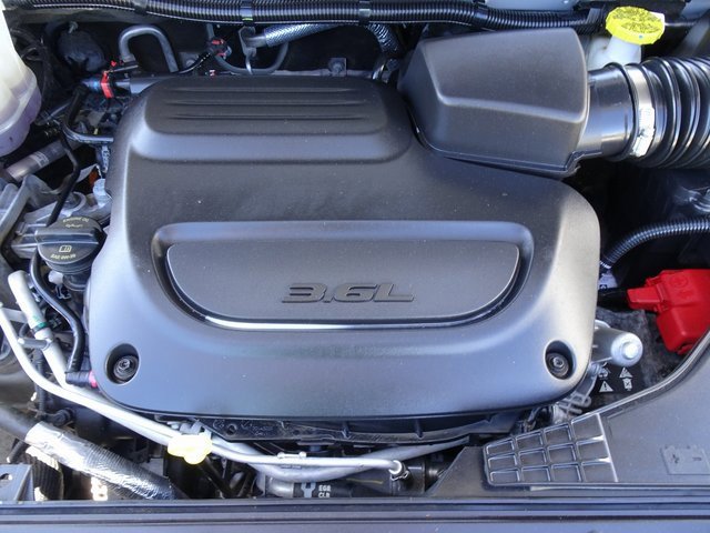 Used 2024 Chrysler Pacifica Touring-L image 30