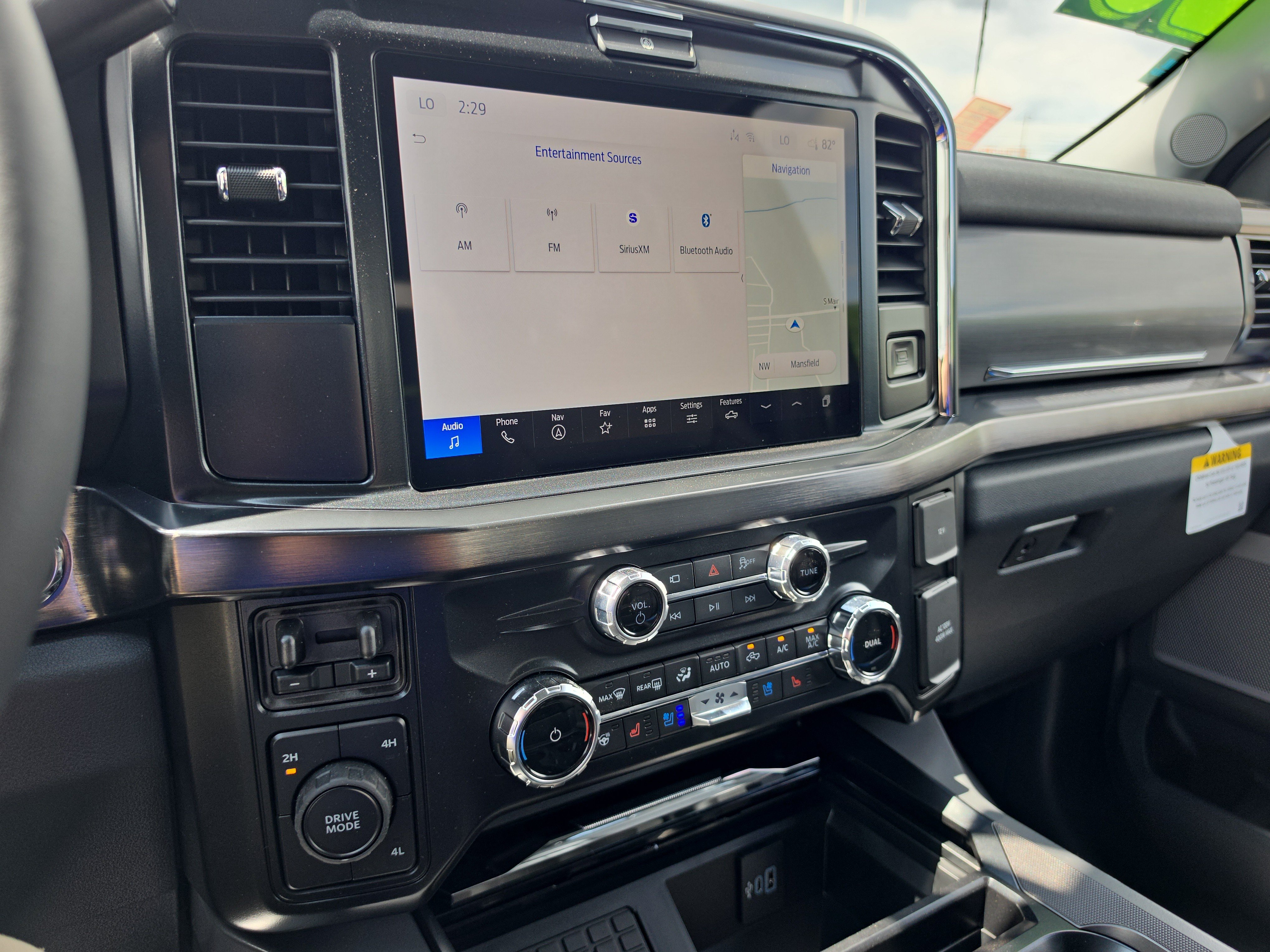 New 2026 Ford F250 Lariat w/ Black Appearance Package AWD/4WD image 27