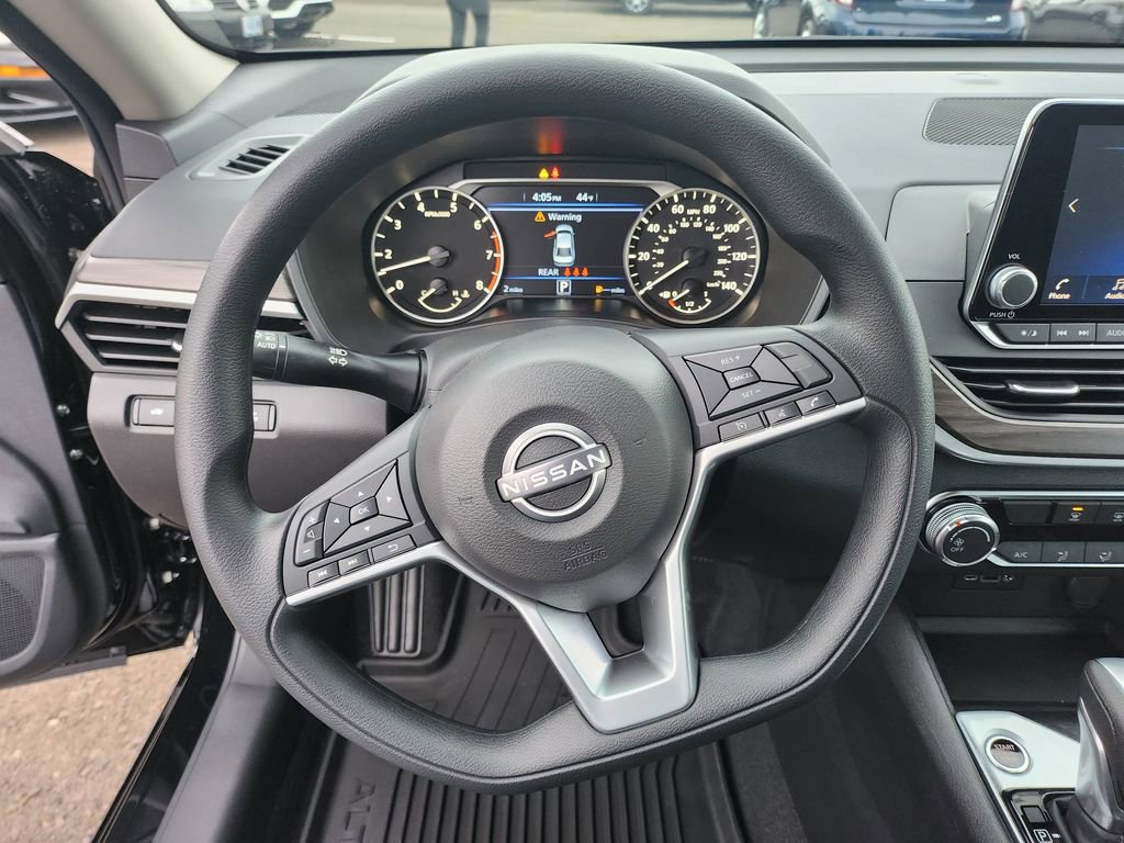 New 2025 Nissan Altima 2.5 SV image 13