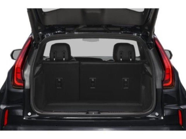 Used 2024 Cadillac XT4 Premium Luxury image 14