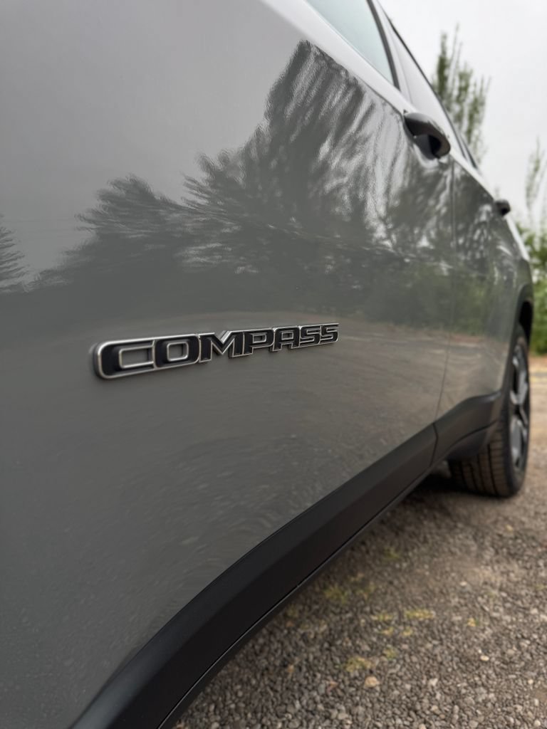 Used 2022 Jeep Compass Limited AWD/4WD image 39