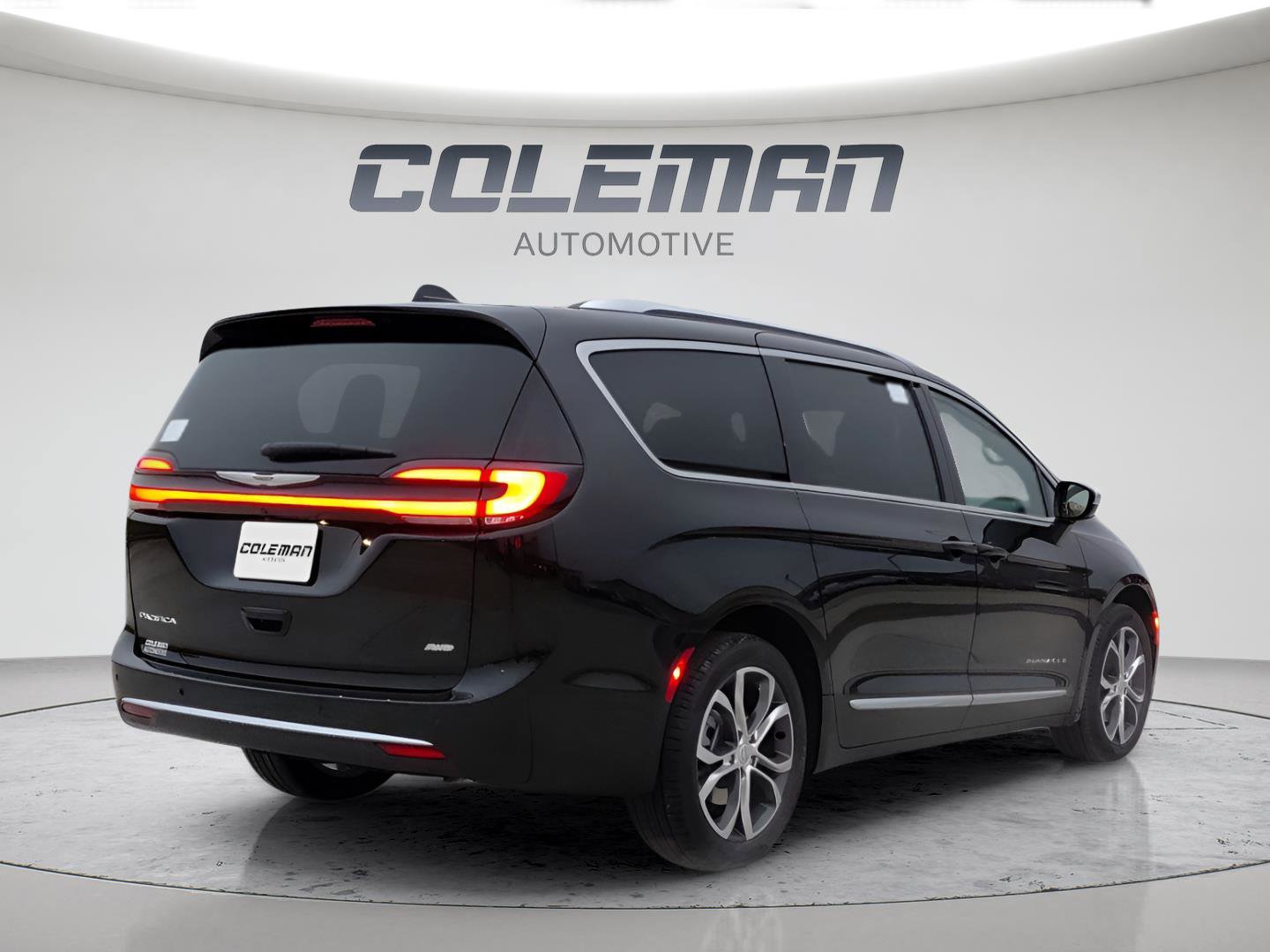 New 2026 Chrysler Pacifica Pinnacle image 5