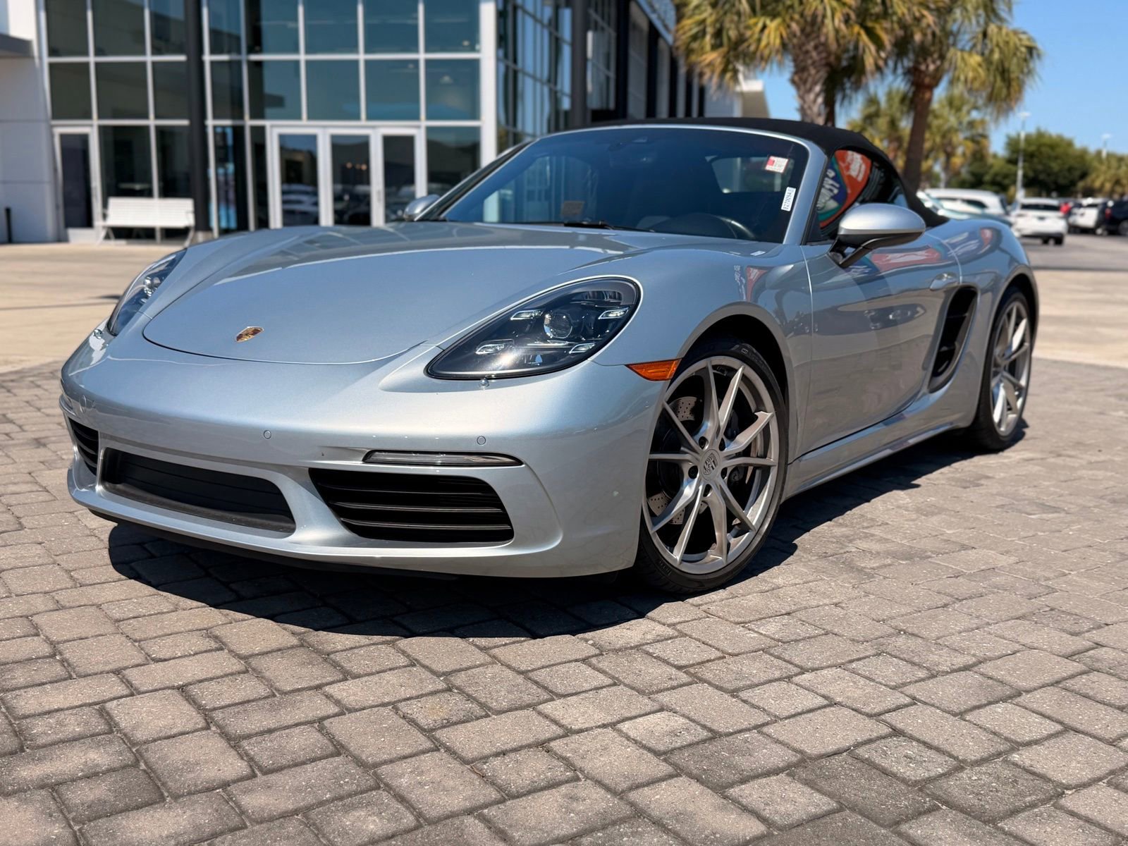 Used 2021 Porsche 718 Boxster RWD image 1
