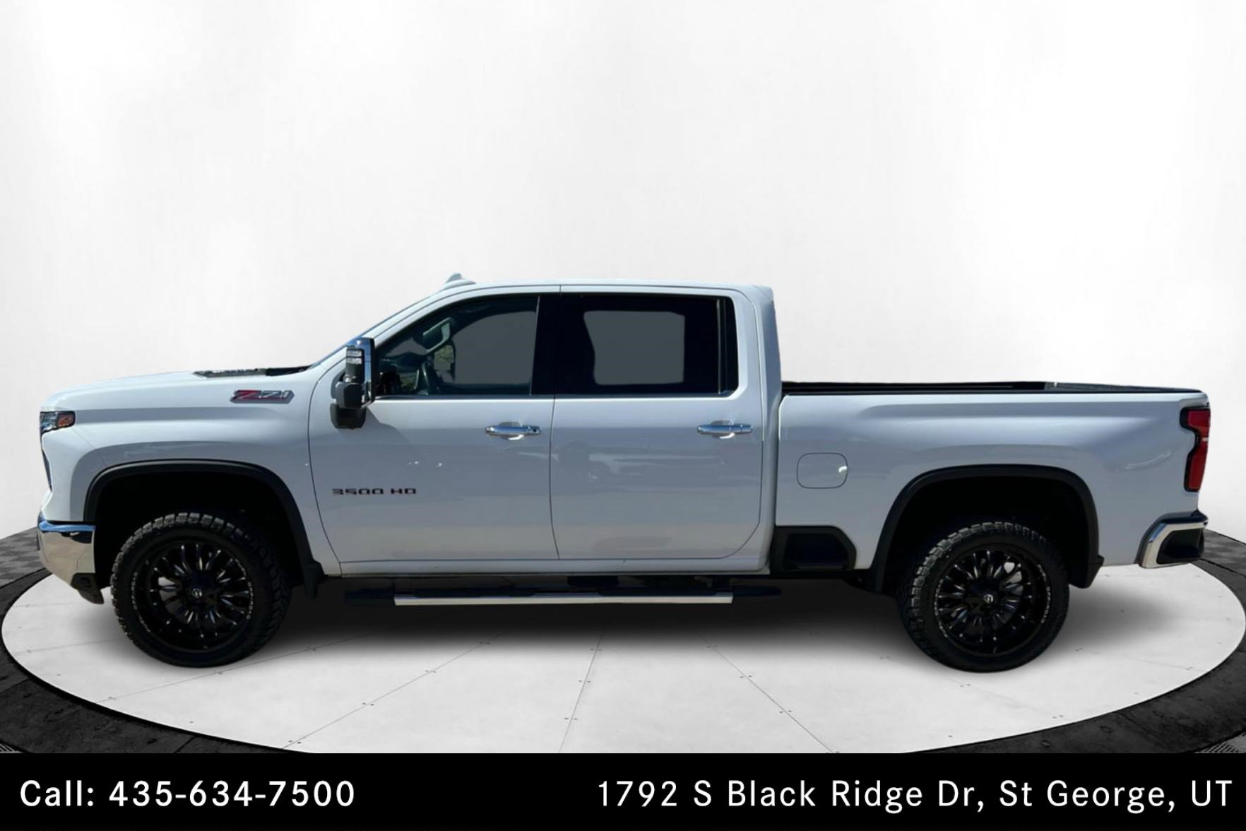 Used 2024 Chevrolet Silverado 3500 LTZ w/ LTZ Convenience Package image 2