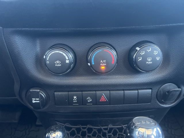 Used 2017 Jeep Wrangler Unlimited Sport w/ Connectivity Group image 17