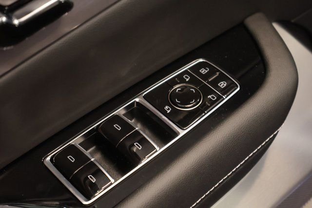 New 2026 Cadillac Vistiq Sport image 8