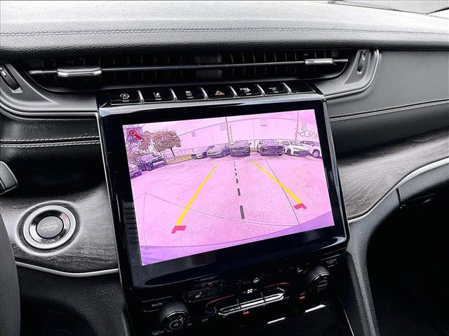 Used 2023 Jeep Grand Cherokee Limited RWD image 23