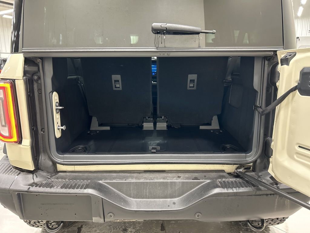 Used 2025 Ford Bronco Badlands image 26