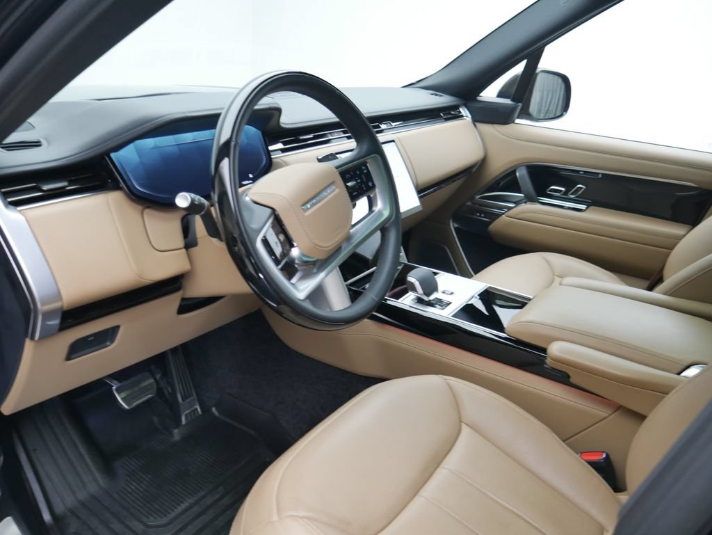 Used 2025 Land Rover Range Rover Autobiography AWD/4WD image 5