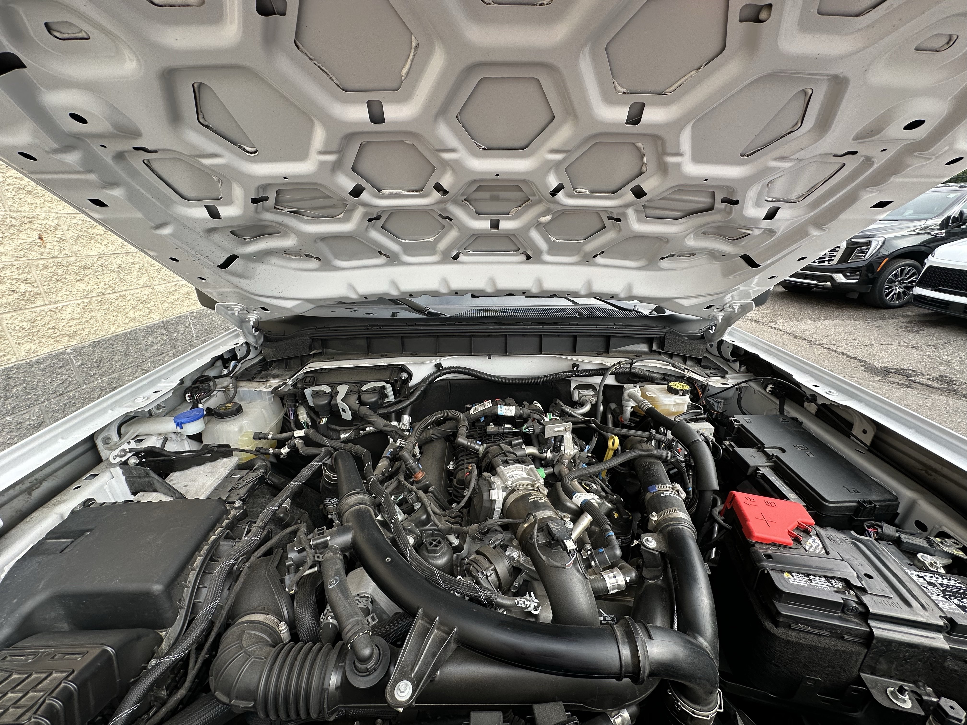 Used 2025 Ford Bronco Outer Banks AWD/4WD image 7