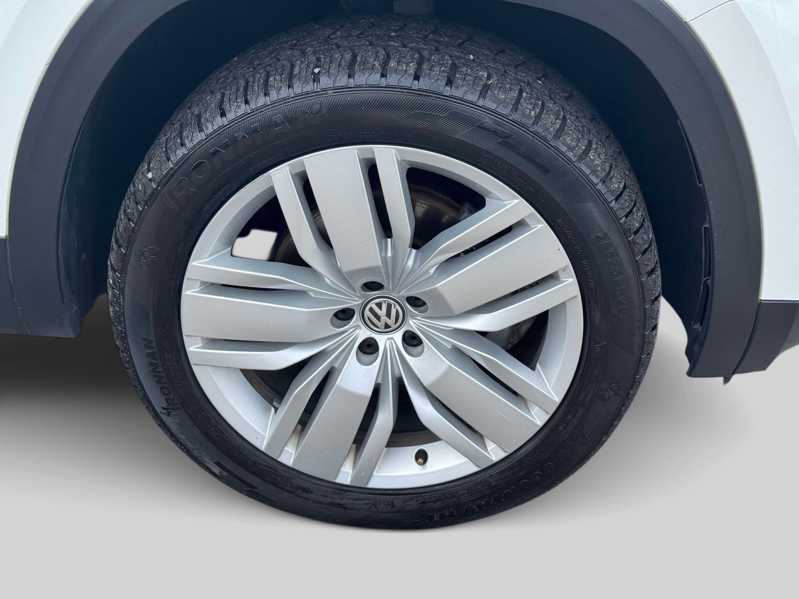 Used 2019 Volkswagen Atlas SEL AWD/4WD image 9