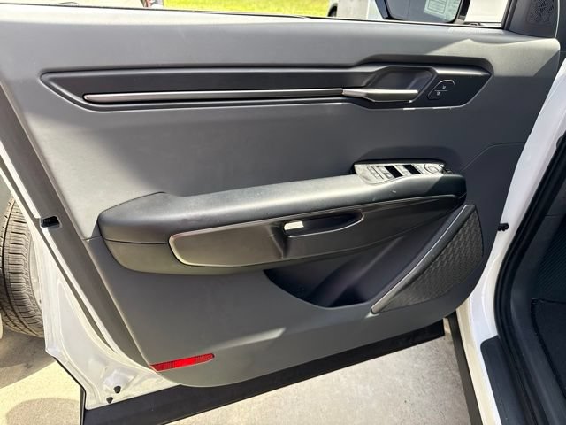 Certified 2024 Kia EV9 Light Long Range RWD image 5