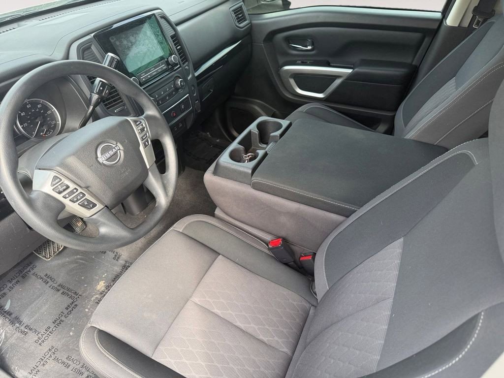 Used 2024 Nissan Titan SV w/ Accessory Utility Package image 18