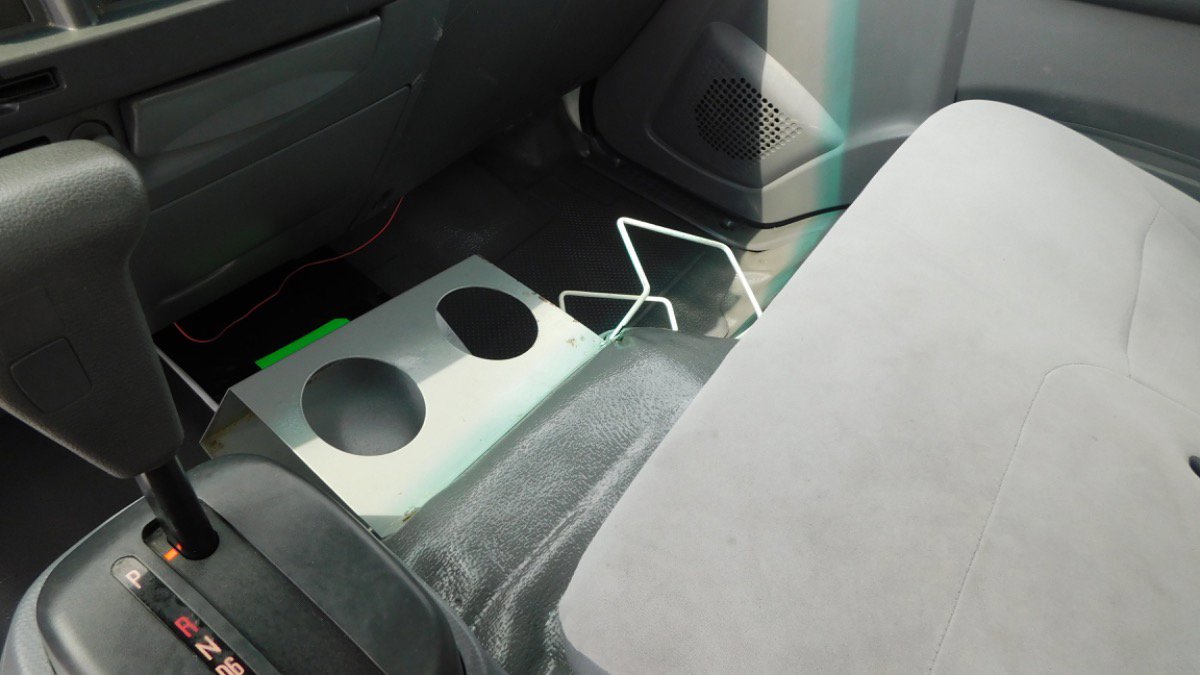 Used 2020 Isuzu NPR image 15