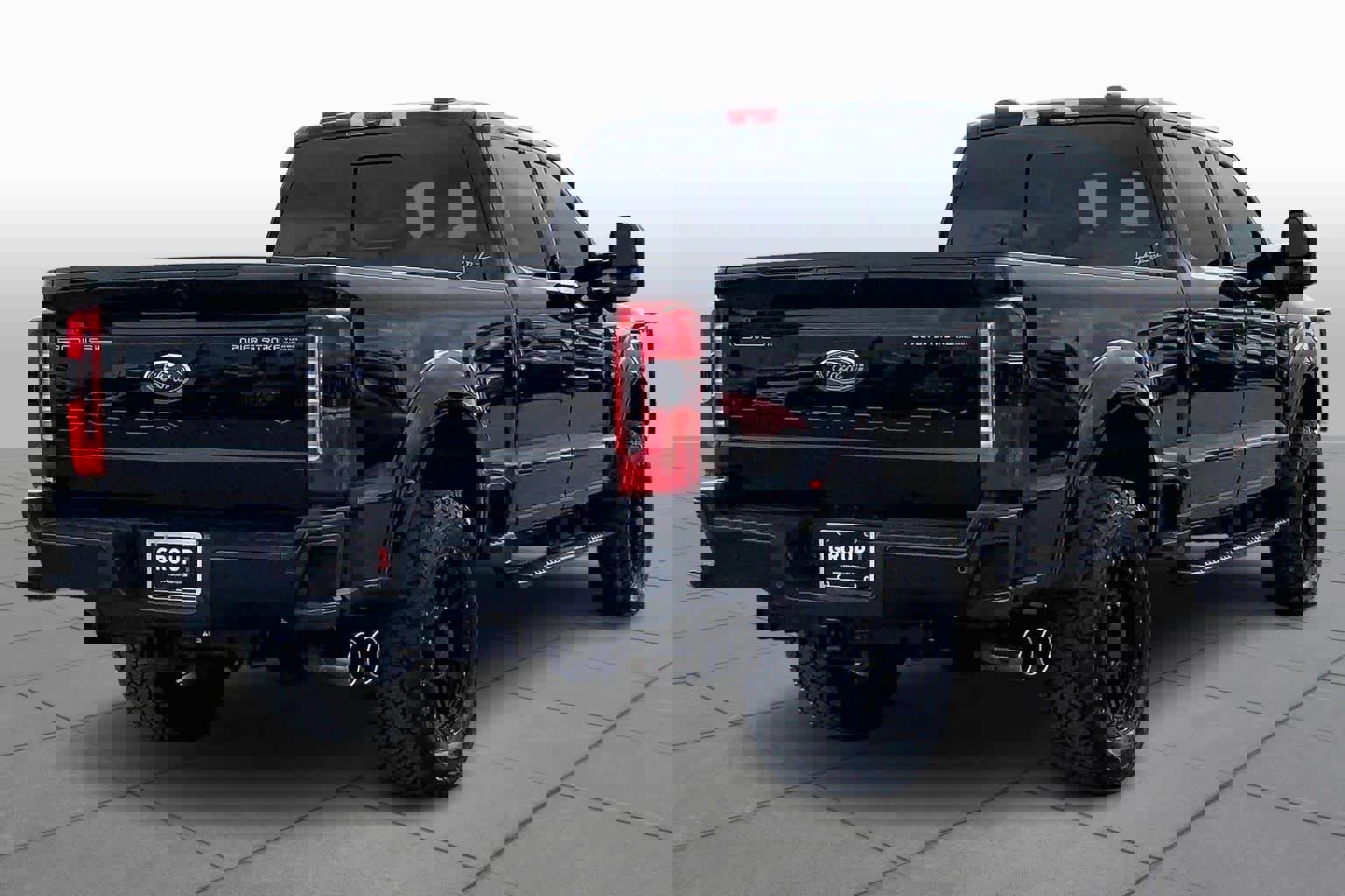 Used 2024 Ford F250 Lariat w/ Lariat Ultimate Package image 12