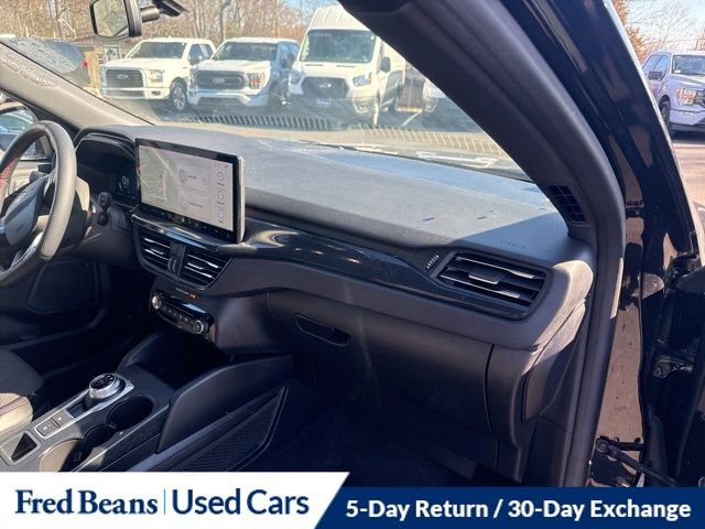 Certified 2023 Ford Escape ST-Line Elite AWD/4WD image 11
