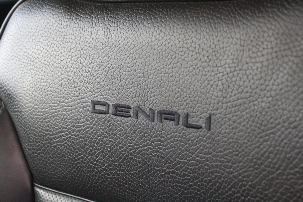 Used 2023 GMC Yukon Denali image 20