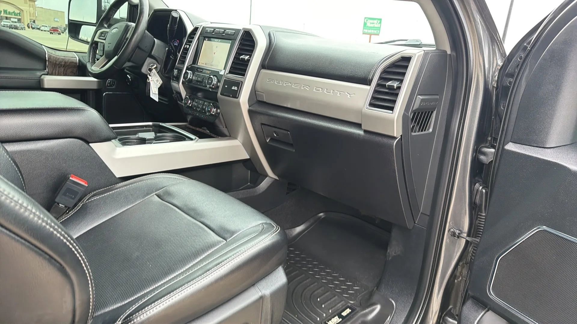 Used 2019 Ford F250 Lariat w/ Chrome Package image 84