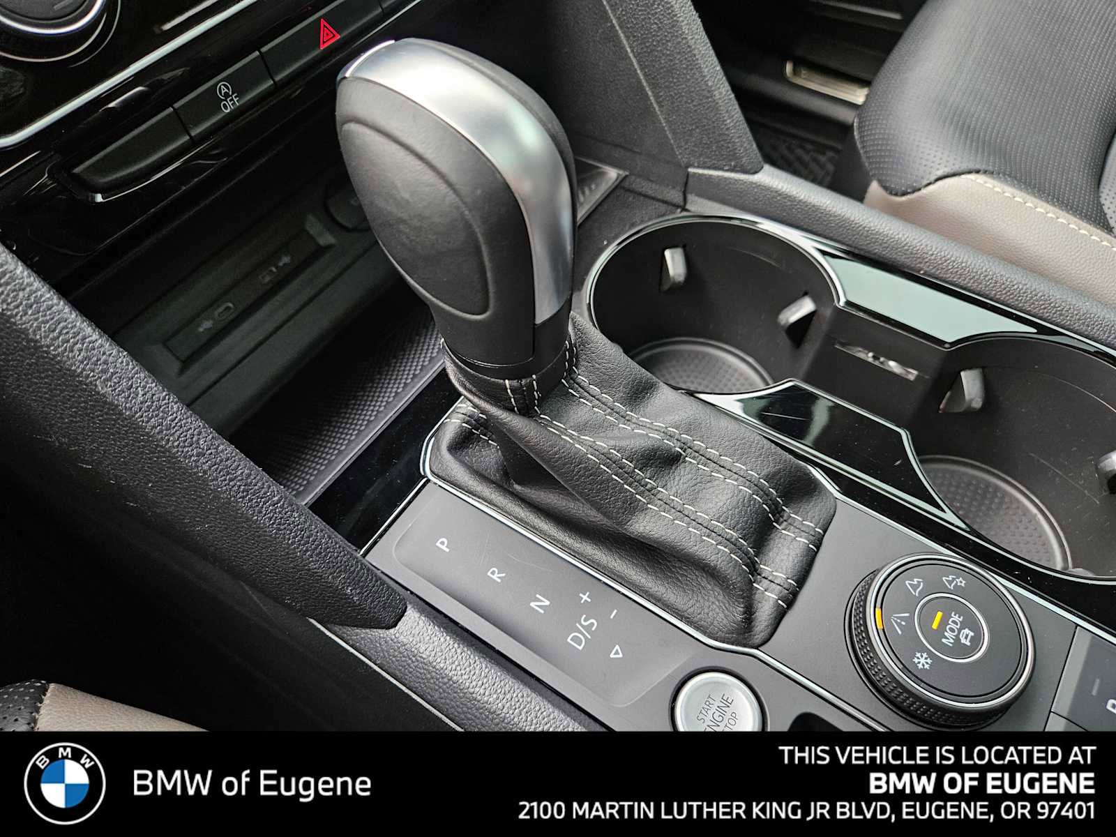 Used 2022 Volkswagen Atlas SEL Premium image 31