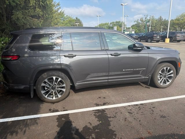 Used 2025 Jeep Grand Cherokee L Overland w/ Trailer Tow Package AWD/4WD image 4