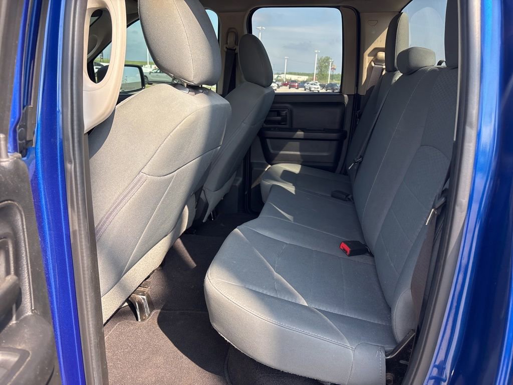 Used 2017 RAM 1500 Express AWD/4WD image 10