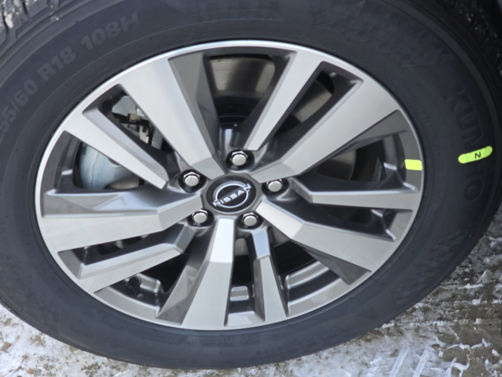 New 2025 Nissan Pathfinder SL image 18