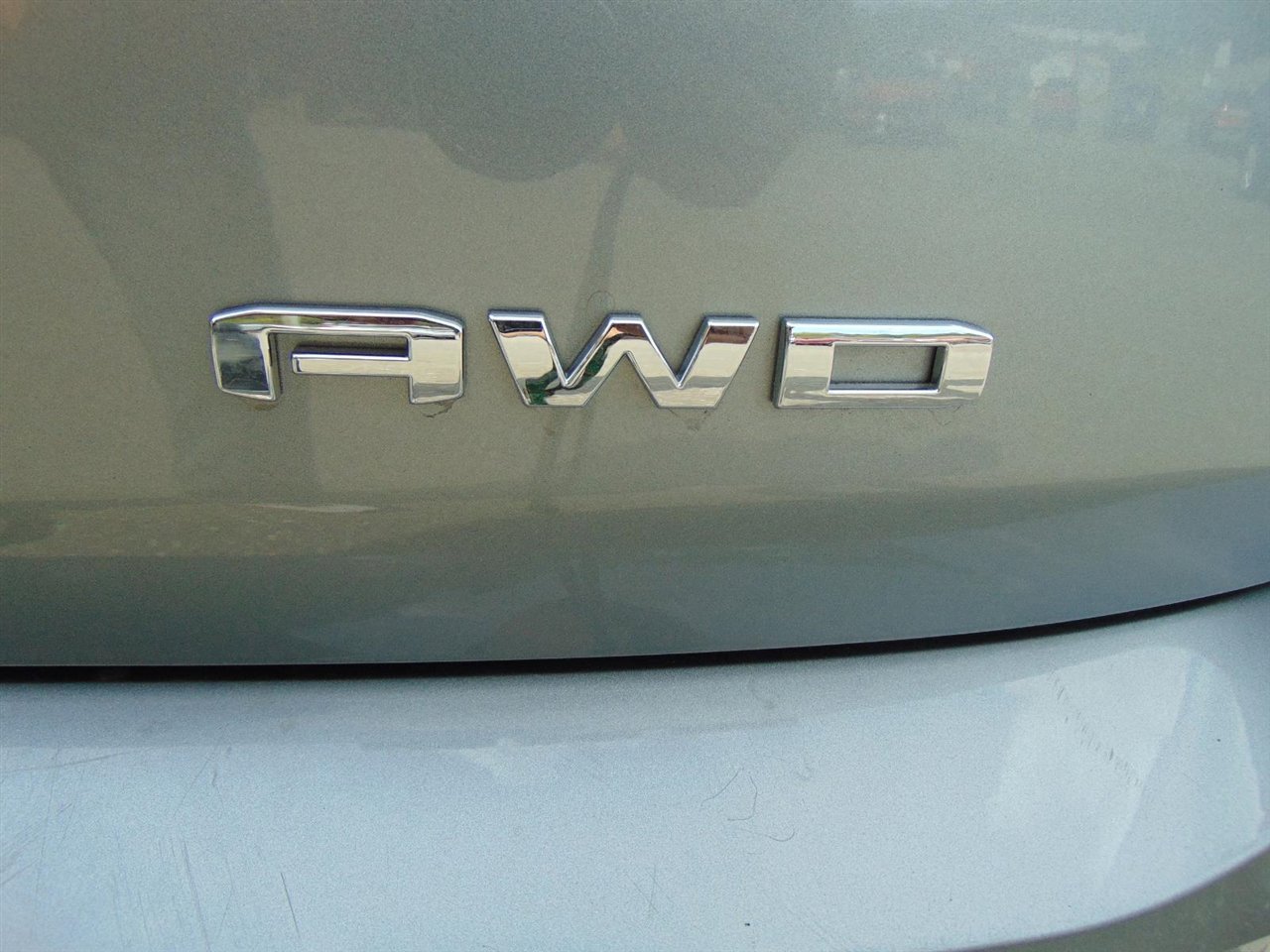 Used 2023 GMC Terrain SLT image 10