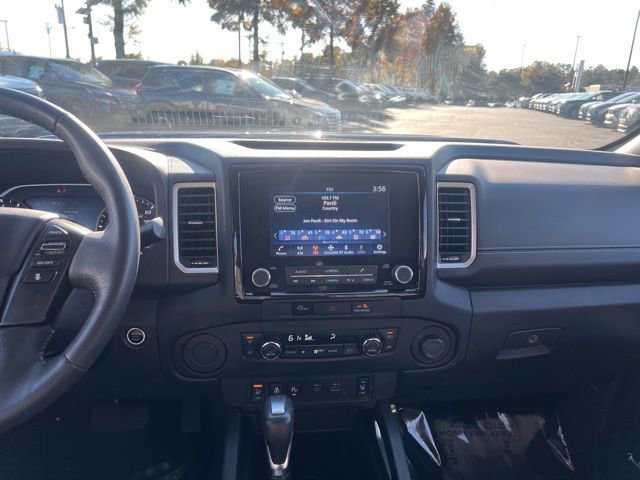 Used 2023 Nissan Frontier SV w/ SV Convenience Package image 16