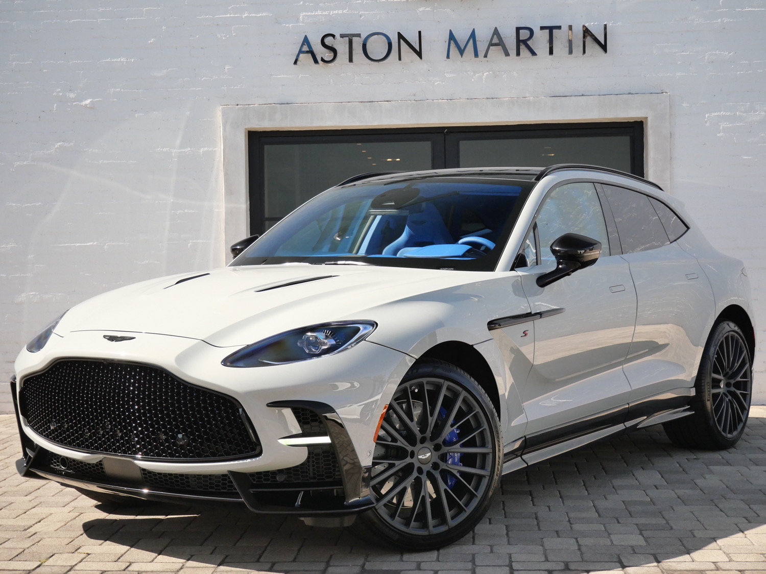 New 2026 Aston Martin DBX S AWD/4WD image 17