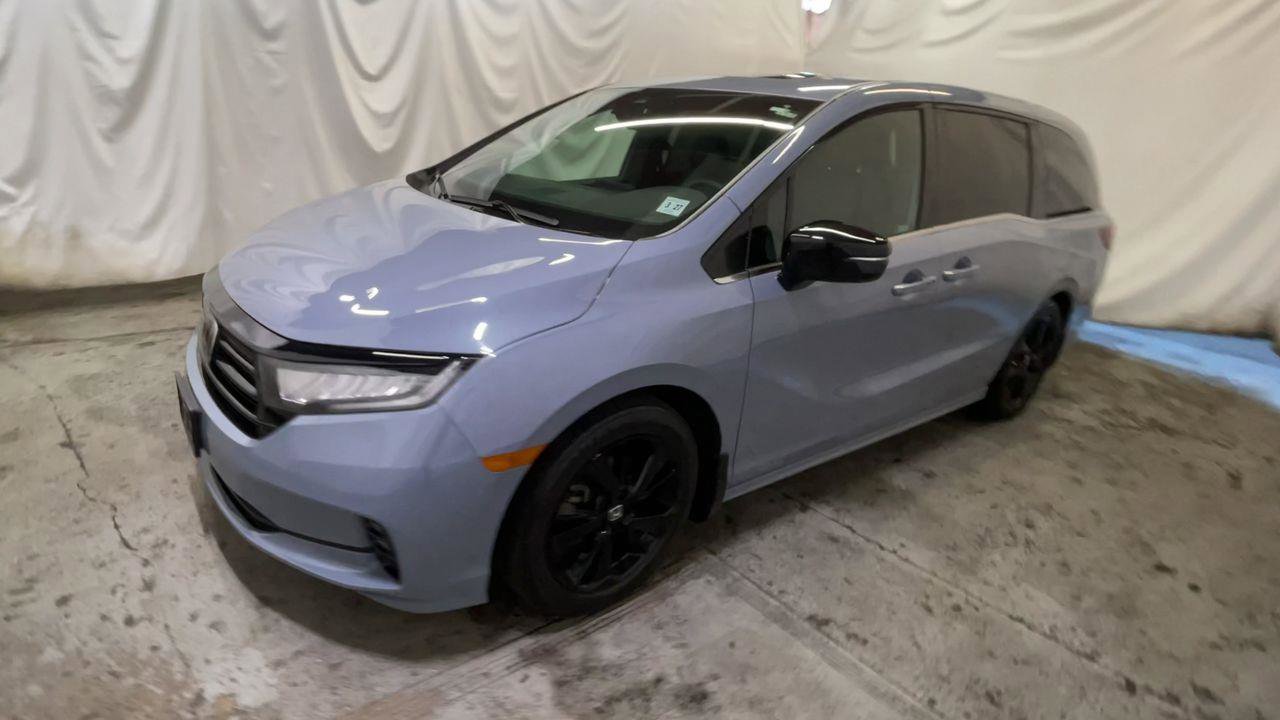 Used 2023 Honda Odyssey Sport image 4