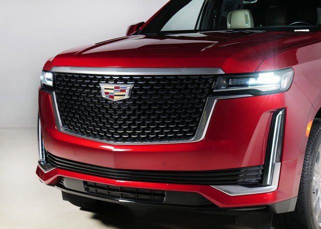 Used 2024 Cadillac Escalade Premium Luxury image 28