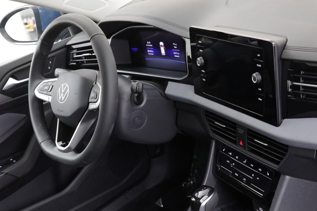 New 2026 Volkswagen Jetta SE FWD image 22