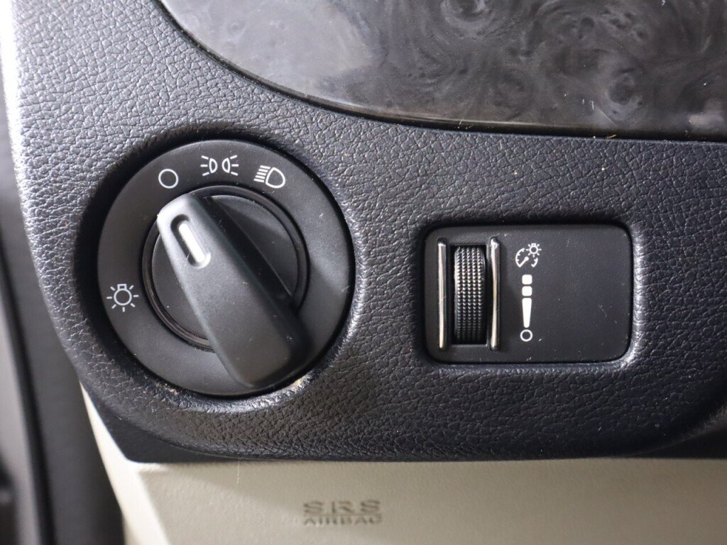 Used 2018 Dodge Grand Caravan SE FWD image 10