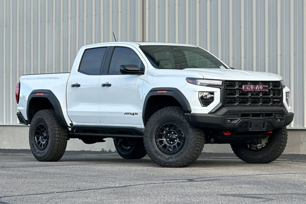 New 2026 GMC Canyon AT4X w/ AT4X AEV Edition AWD/4WD image 2